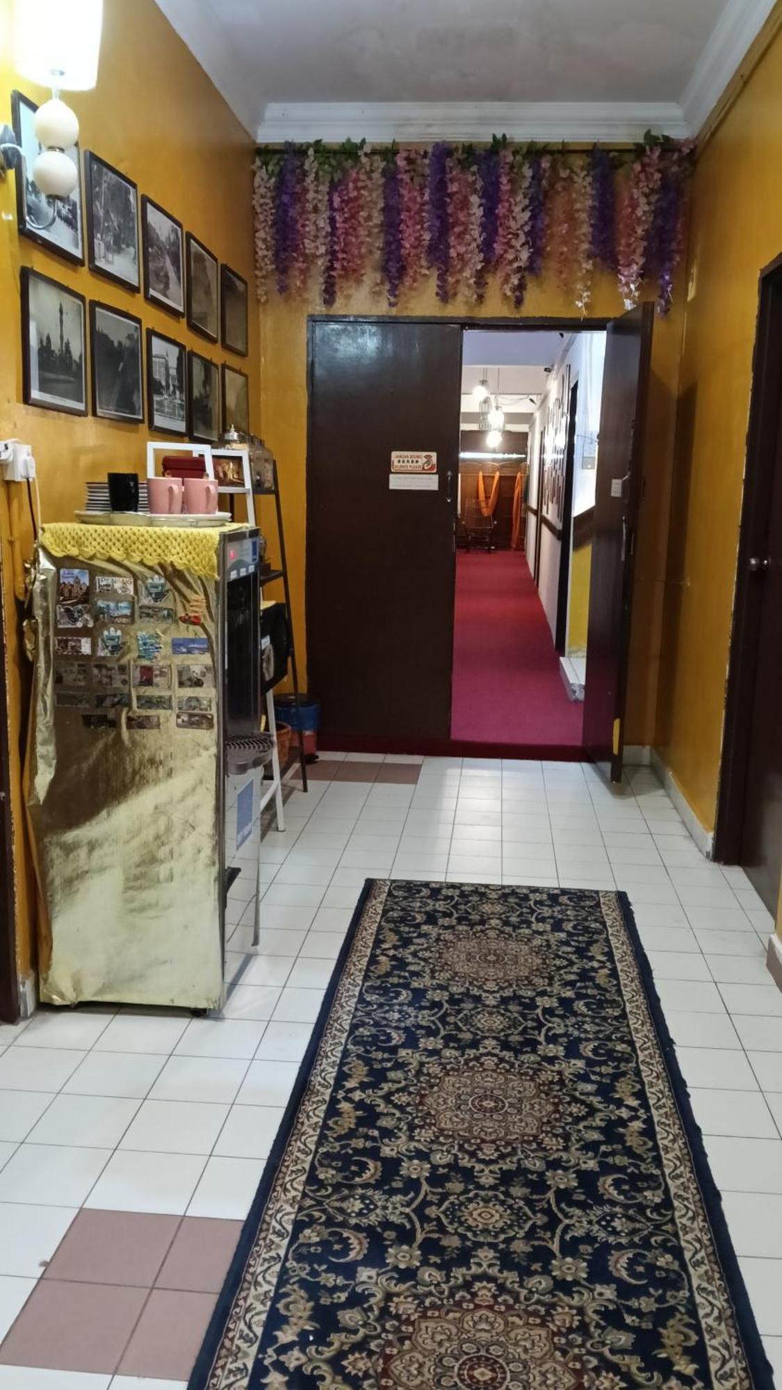 Forest Paradise Inn Teluk Bahang Private Malay Traditional House Concept Hotel By Wan エクステリア 写真